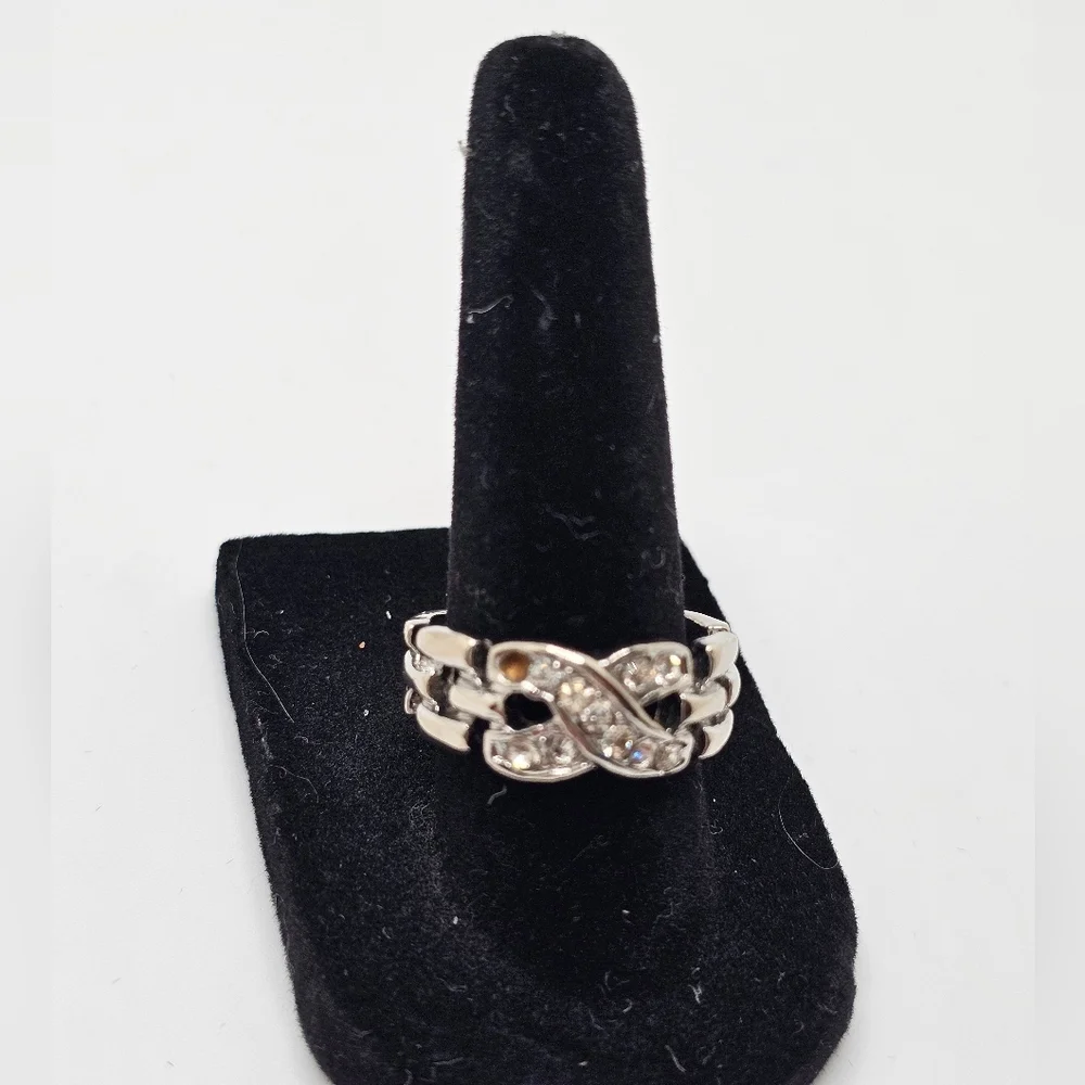 Ring - Picture 5 of 7